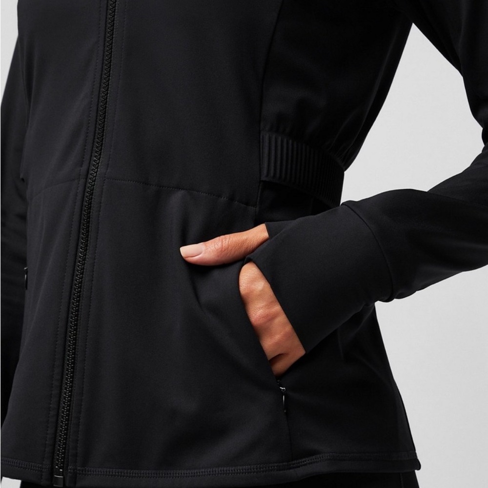Black Trinity Performance Jacket Fabletics - Picture 4 of 7